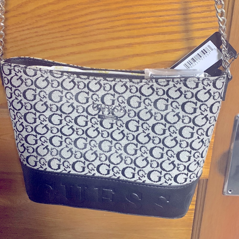 Brand new guess bag. Never used